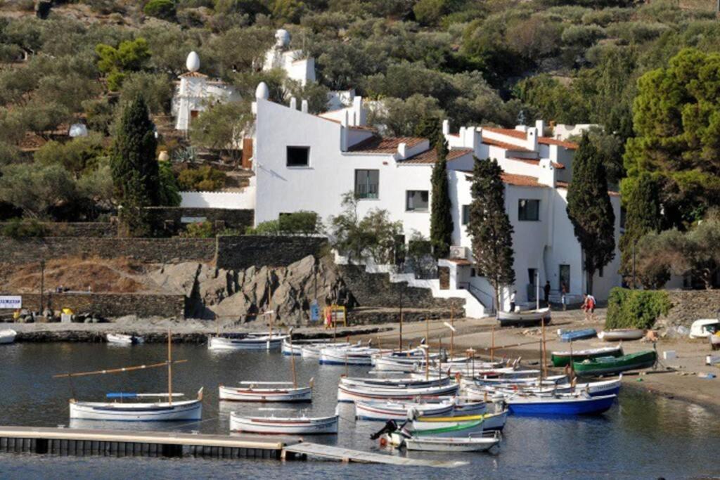 Pequeno Y Acogedor En El Centro De Cadaques Apartman Kültér fotó